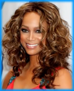 Wavy hairstyle for women